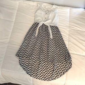 size12 girls, Black and white button up dress with under lining. Very cute